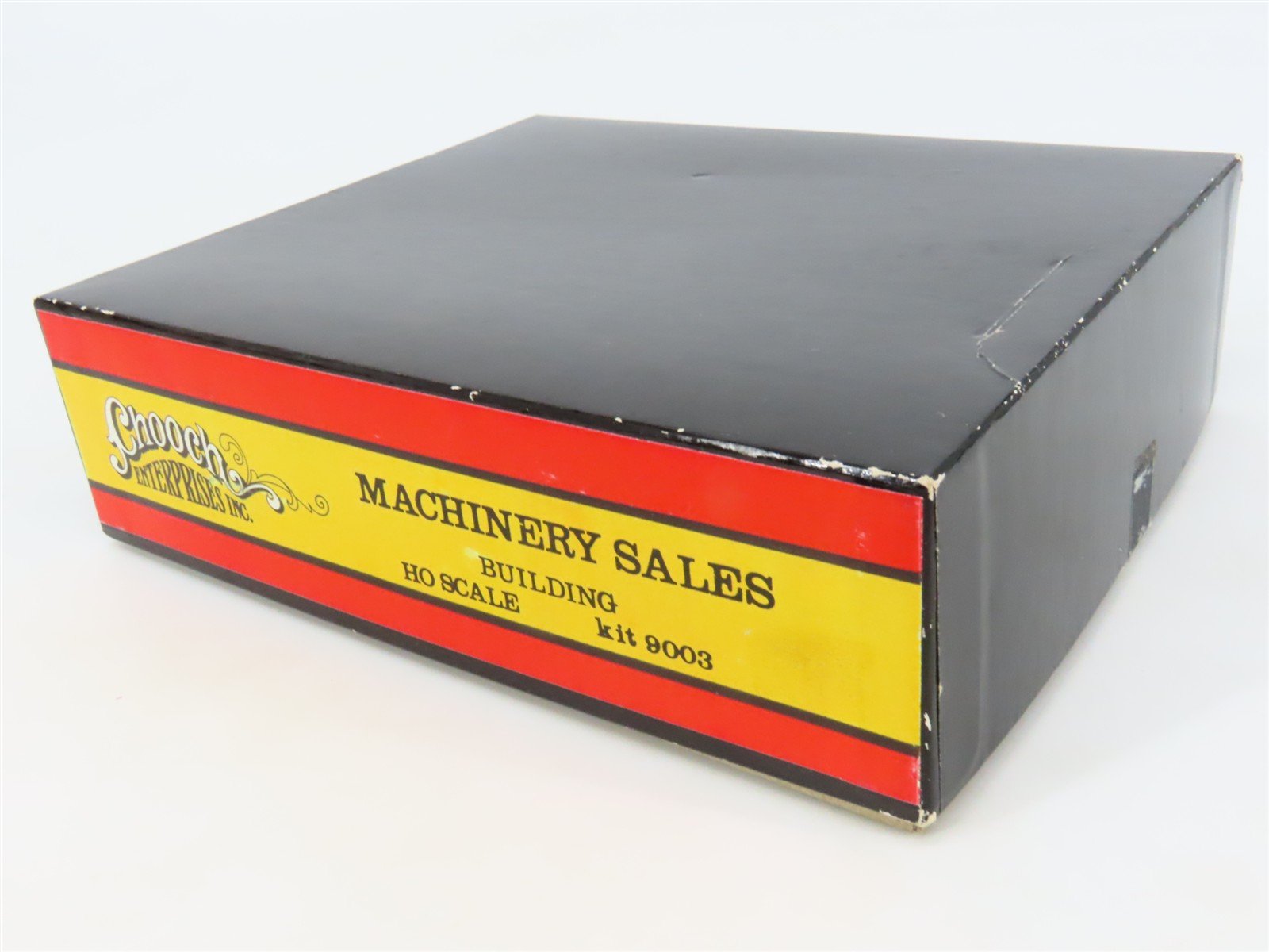 HO Scale Chooch Enterprises 9003 Machinery Sales Building Craftsman Kit