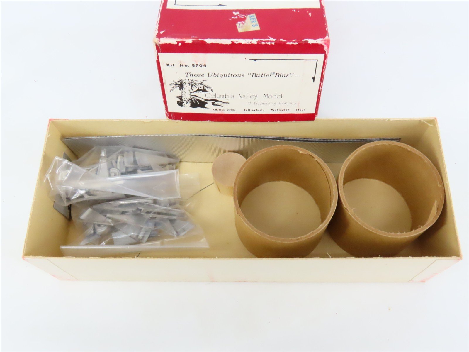 HO Scale Columbia Valley 8704 Grain Bins 2-Pack Building Craftsman Kit