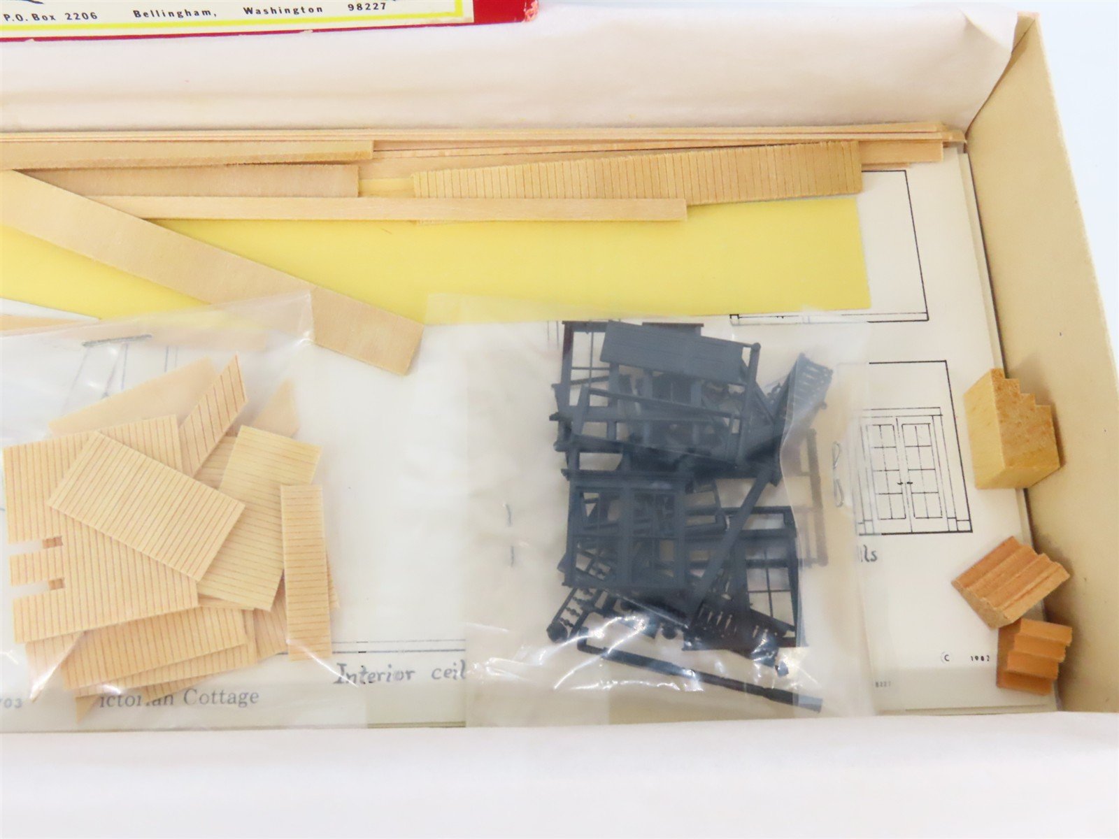 HO 1/87 Scale Columbia Valley Models Craftsman Kit #8703 Victorian Cottage