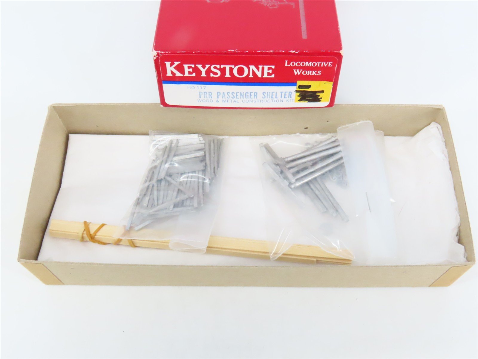 HO 1/87 Scale Keystone Craftsman Kit #HO-117 PRR Passenger Shelter