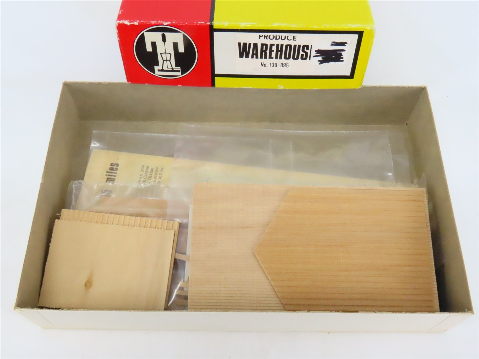 HO 1/87 Scale Timberline Models Craftsman Kit #139 Produce Warehouse