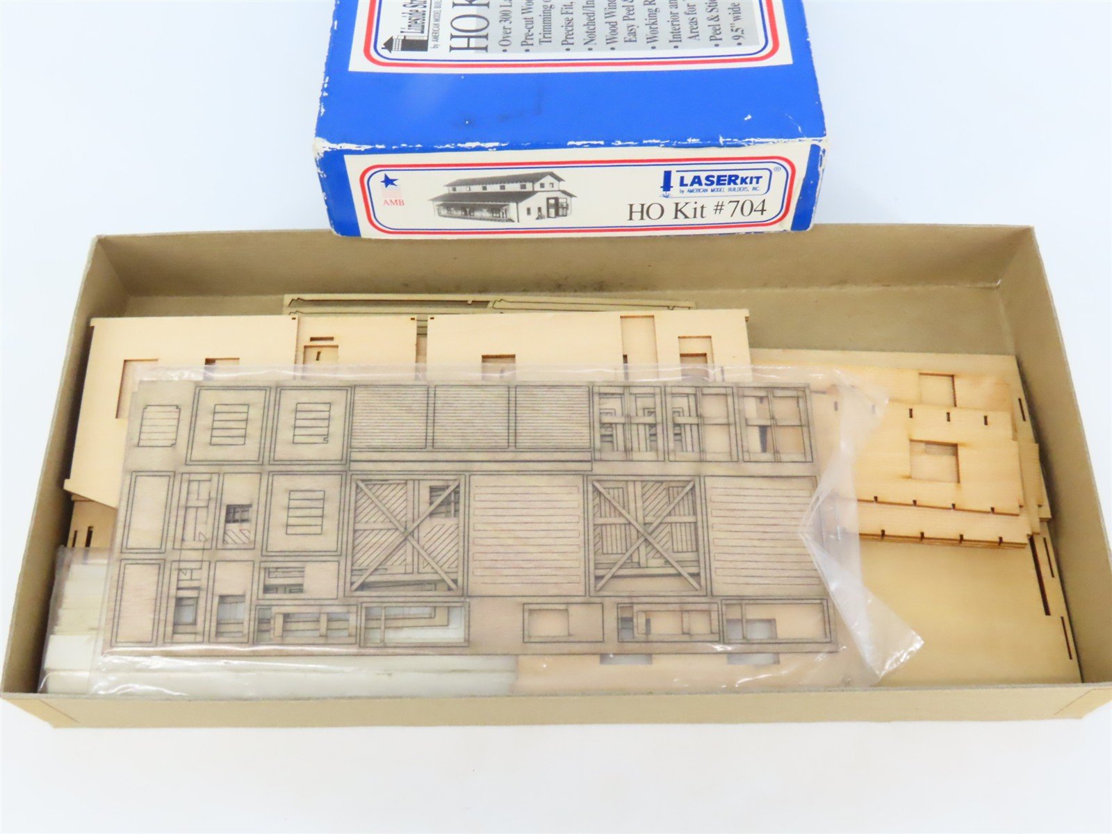 HO Scale American Model Builders LaserKit #704 Lineside Transfer Depot/Warehouse