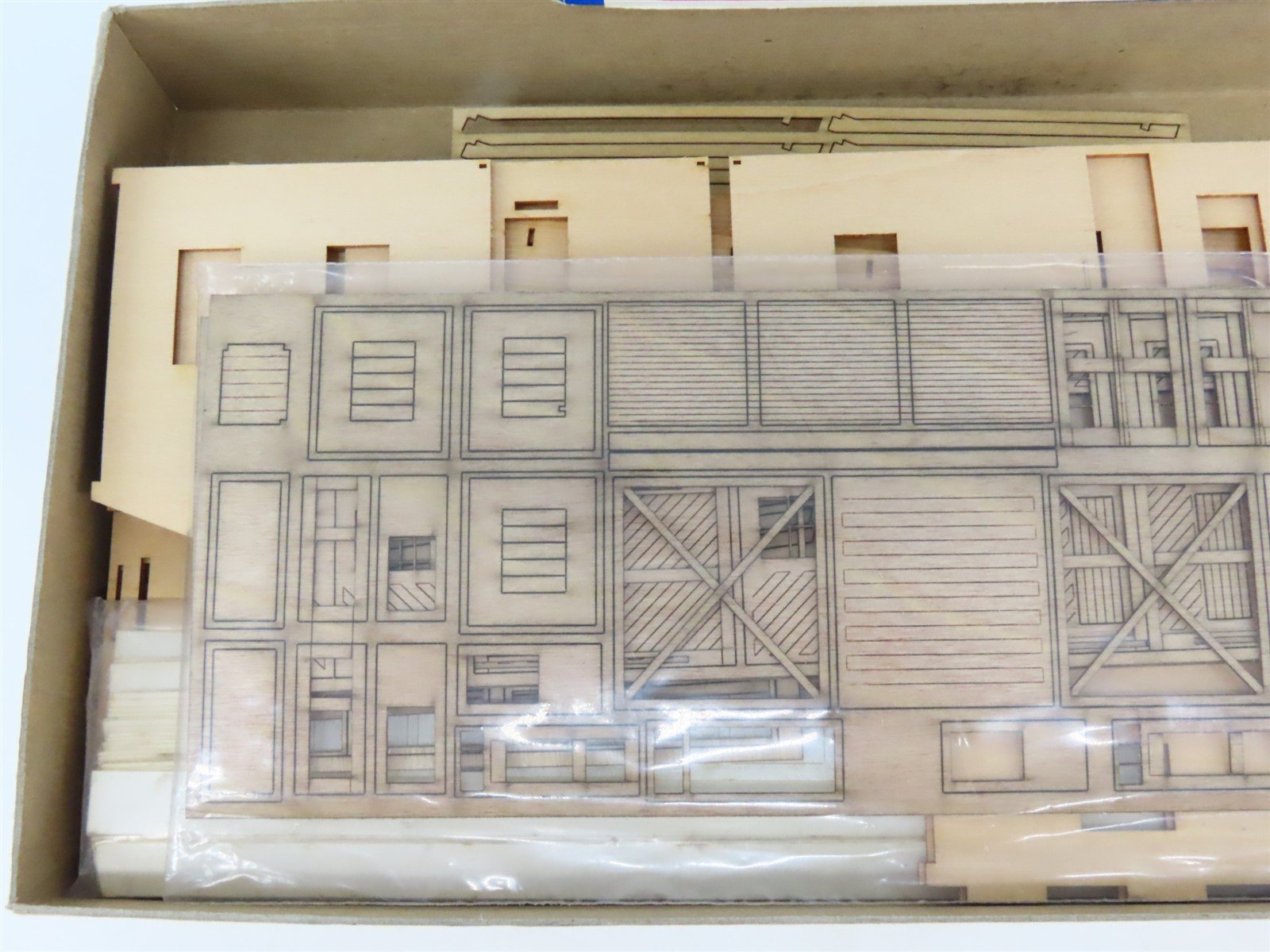 HO Scale American Model Builders LaserKit #704 Lineside Transfer Depot/Warehouse