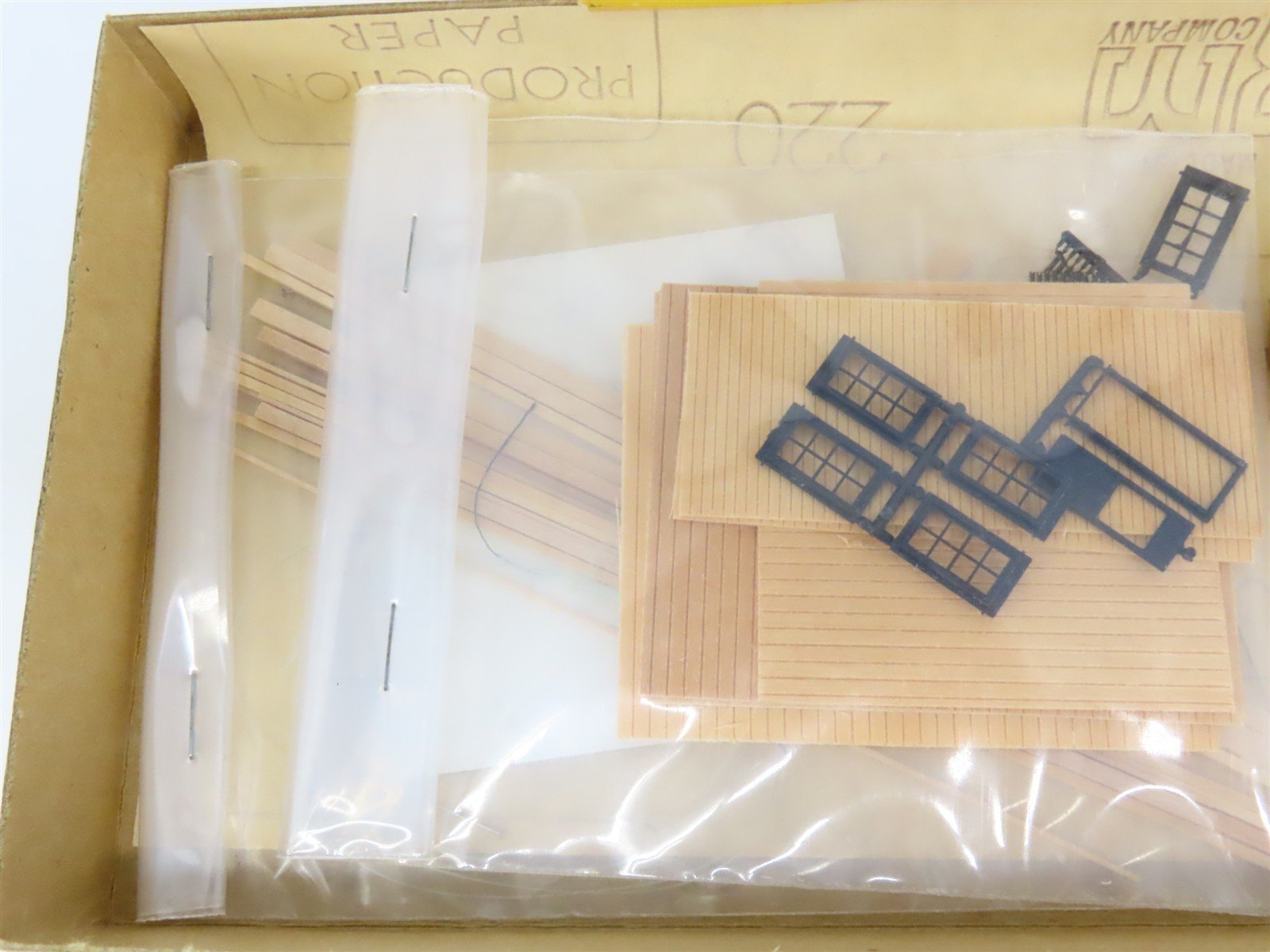 HO 1/87 Scale Sugar Pine Models Craftsman Kit #111 Farm Water Tank