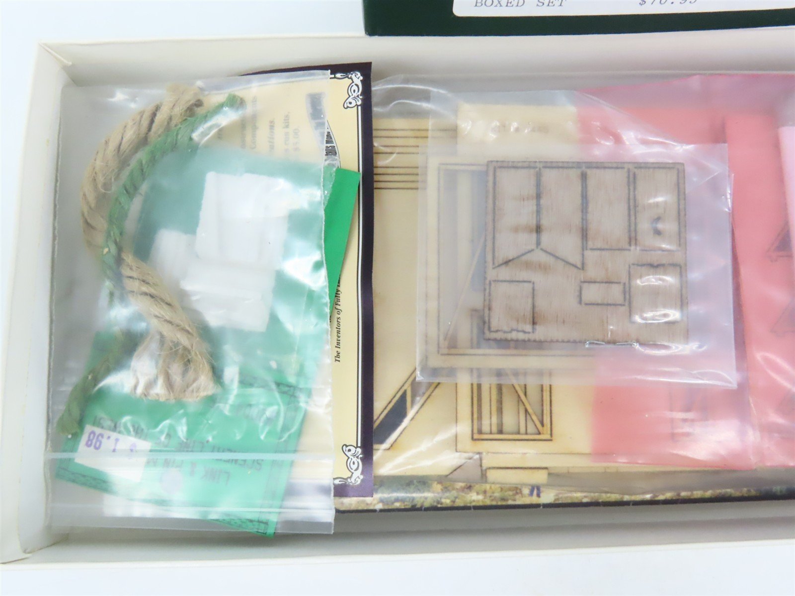 HO Master Creations Laser Kit #1445 Coyote Draw 2-Stall Enginehouse + Details