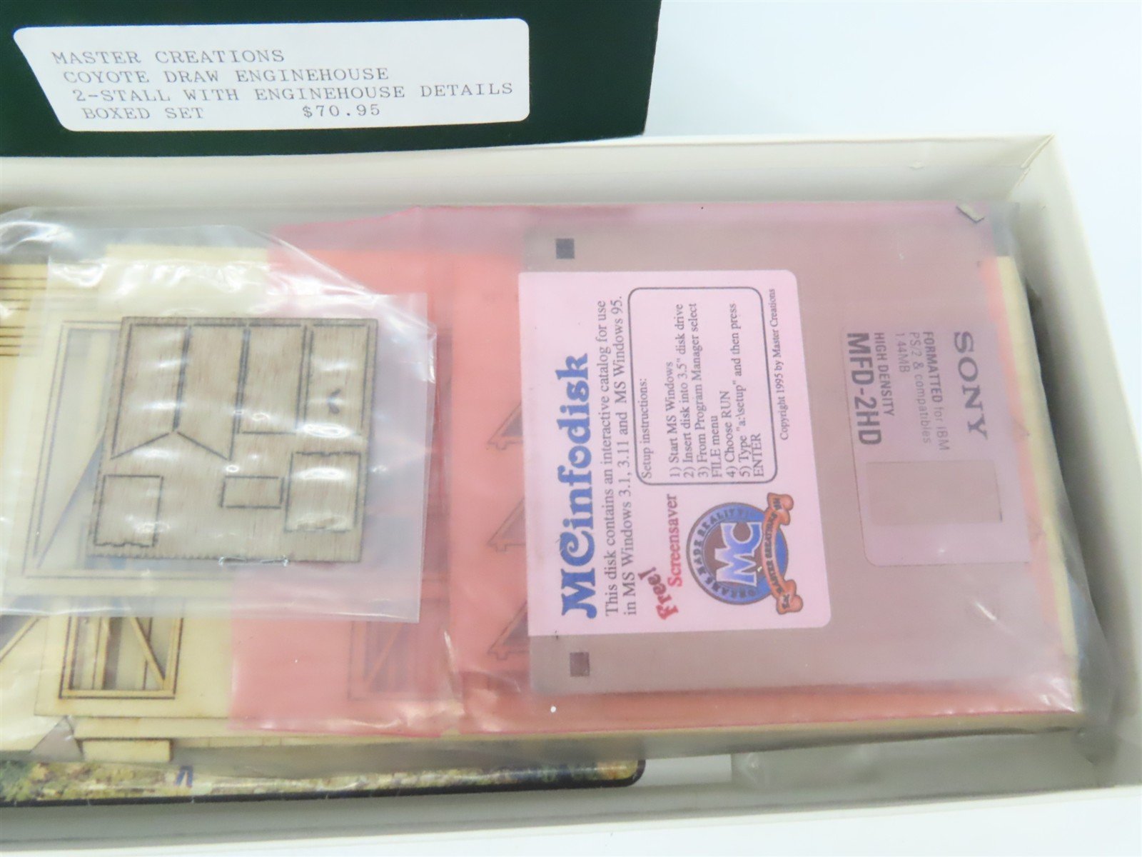 HO Master Creations Laser Kit #1445 Coyote Draw 2-Stall Enginehouse + Details