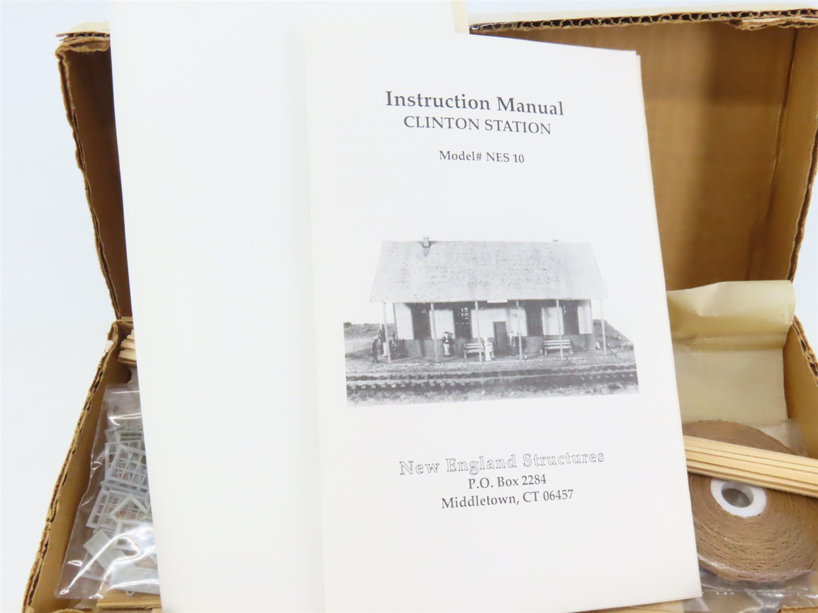 HO 1/87 Scale New England Structures Craftsman Kit #NES10 Clinton Station