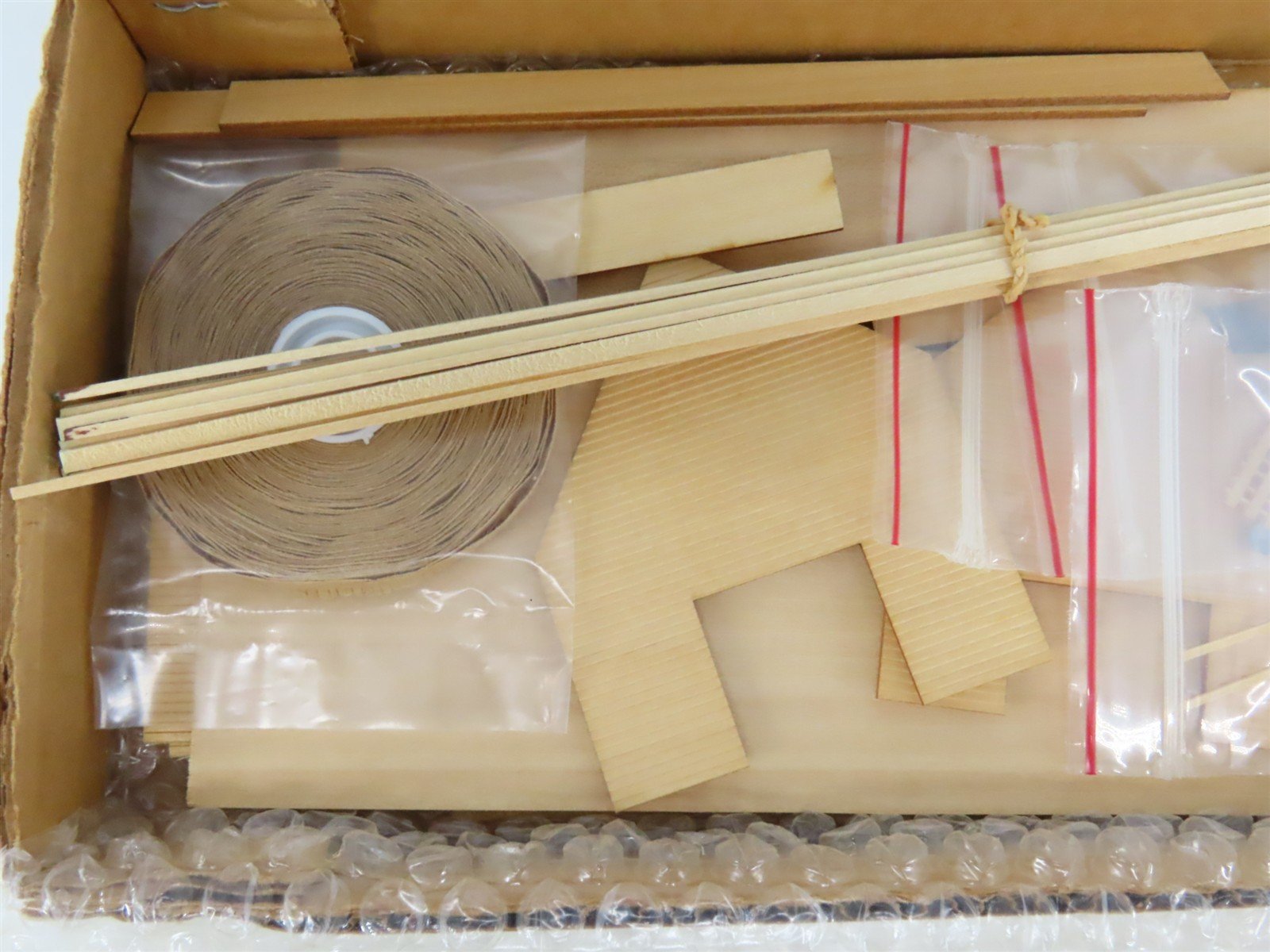 HO 1/87 Scale New England Structures Craftsman Kit #NES10 Clinton Station