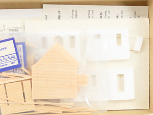 HO Scale Builders in Scale 606 630 Elm Street Building Kit