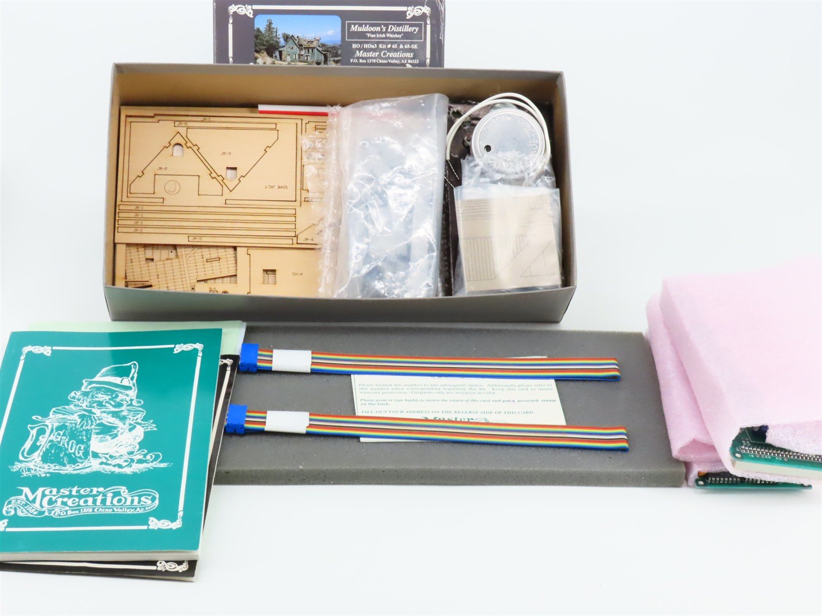 HO/HOn3 Scale Master Creations 65/65-SE Muldoon's Distillery Building Kit wSound