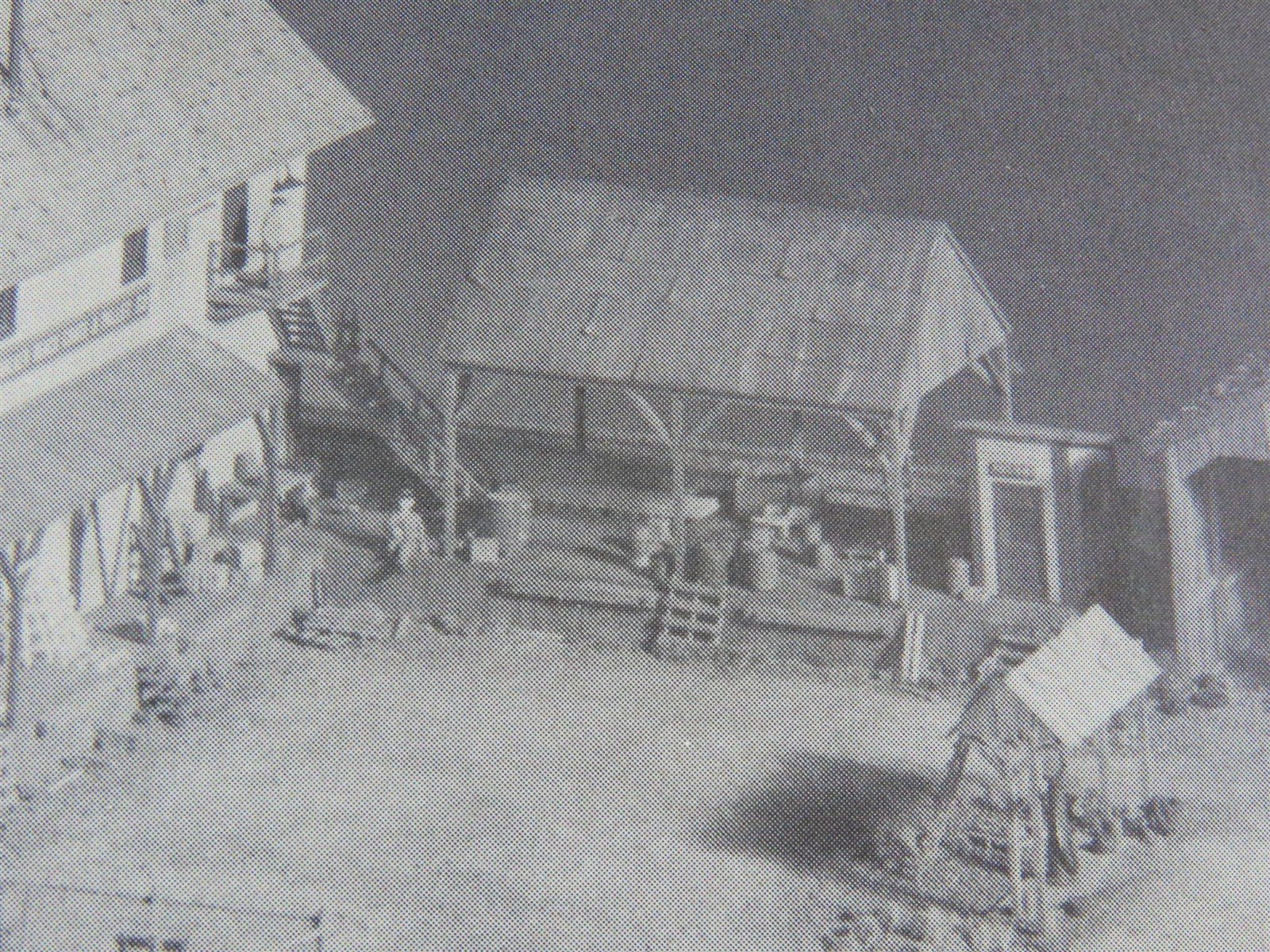 HO New England Structures Craftsman Kit #NES-110 Chalker Beach Crate & Pallet Co