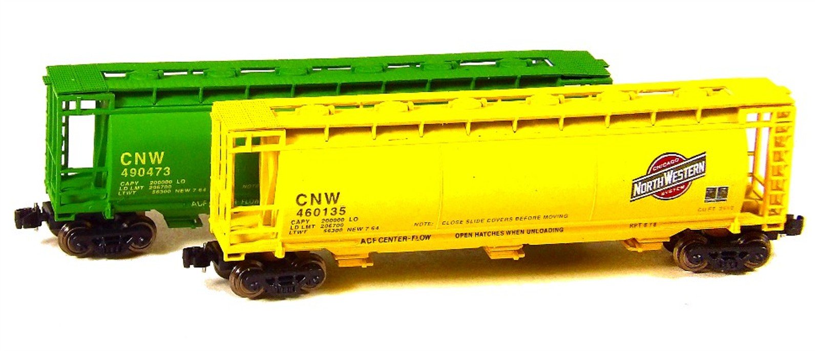 Z Scale FULL THROTTLE FTCOL74 CNW 51' 3-Bay Cylindrical Hoppers - Set #1