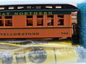 N Roundhouse Kit 8547 GN Great Northern Overton Business Passenger 