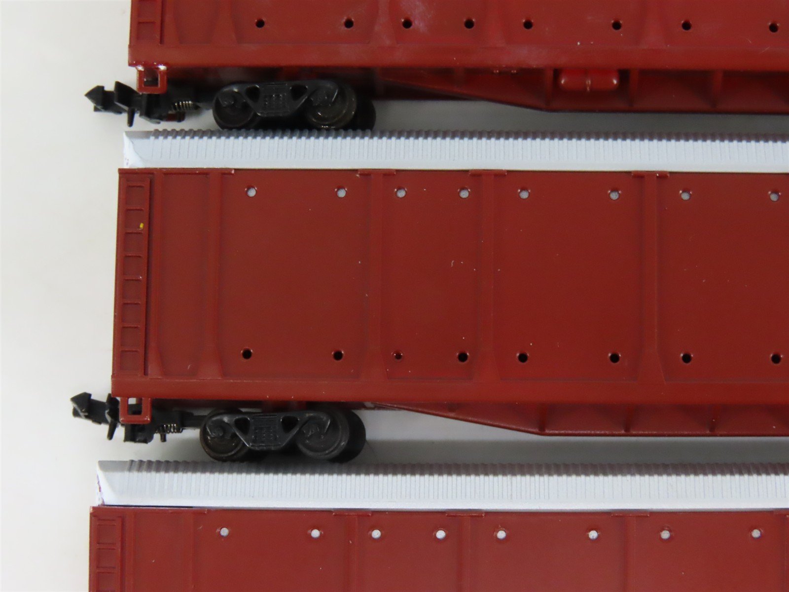 LOT of 3 N Scale Con-Cor 0001-60300 Unlettered Tri-Level Auto Rack Cars