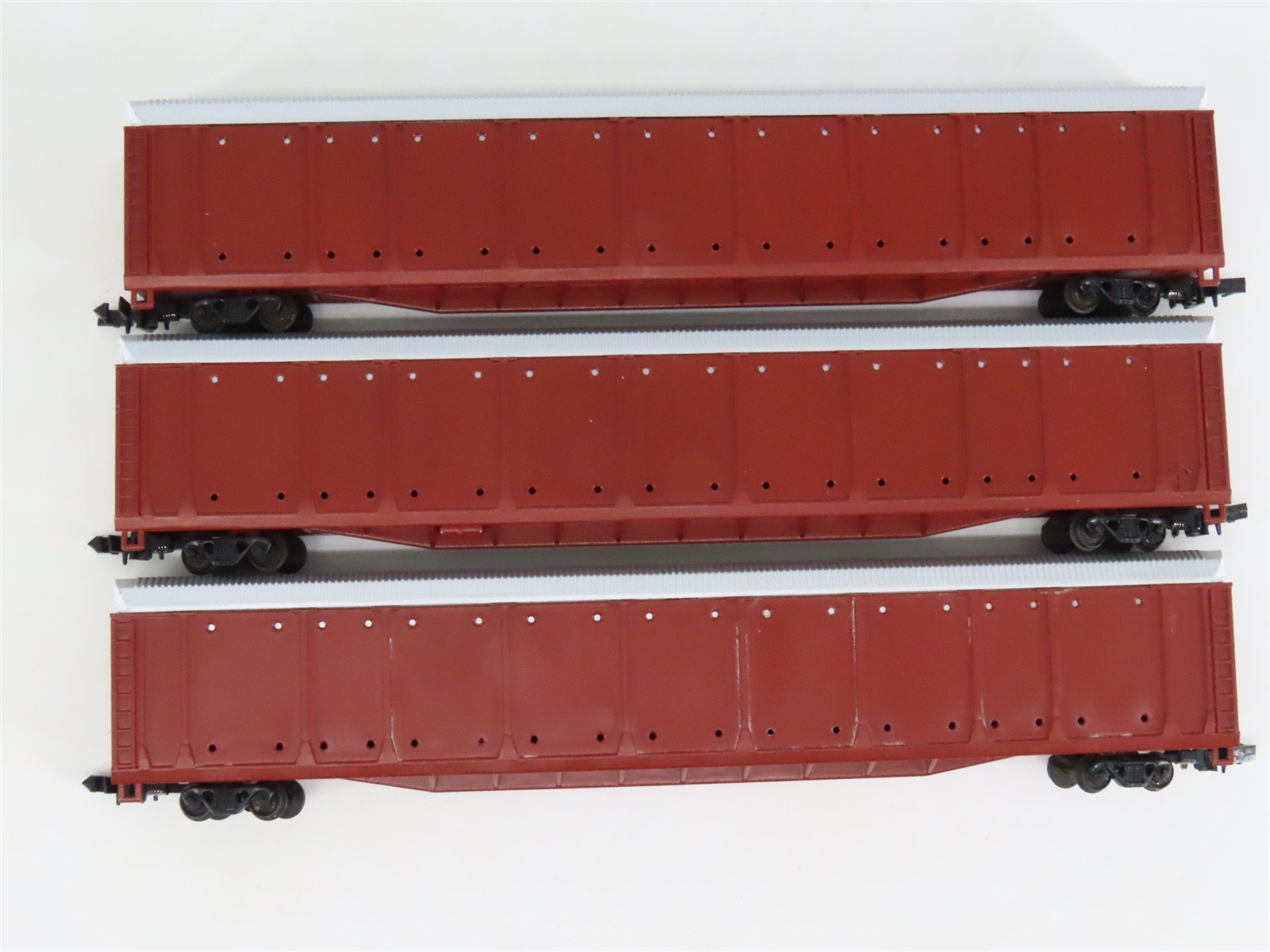 LOT of 3 N Scale Con-Cor 0001-60300 Unlettered Tri-Level Auto Rack Cars