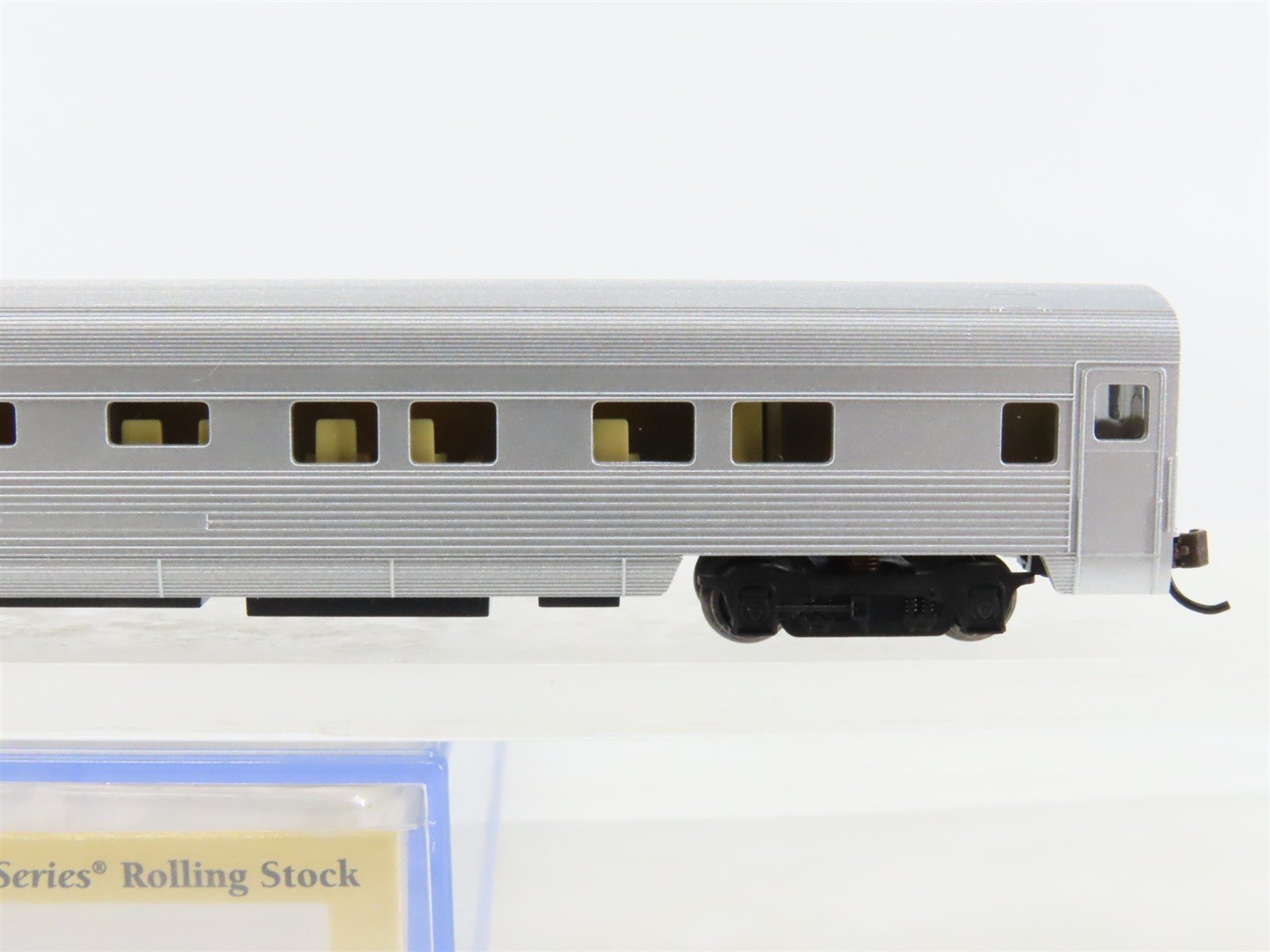 N Bachmann Silver 14554 Unlettered 85' Streamline Fluted Observation Passenger