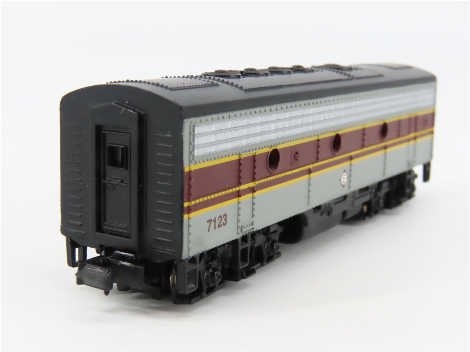 N Scale Bachmann Spectrum 81255 EL Erie Lackawanna EMD F7A/B Diesel Set