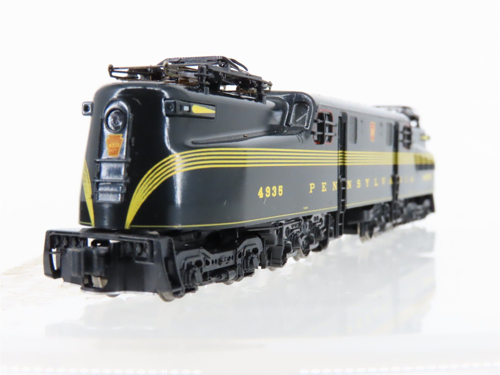 N Scale KATO 137-2001 PRR Pennsylvania GG1 Electric Locomotive #4935 w/ DCC