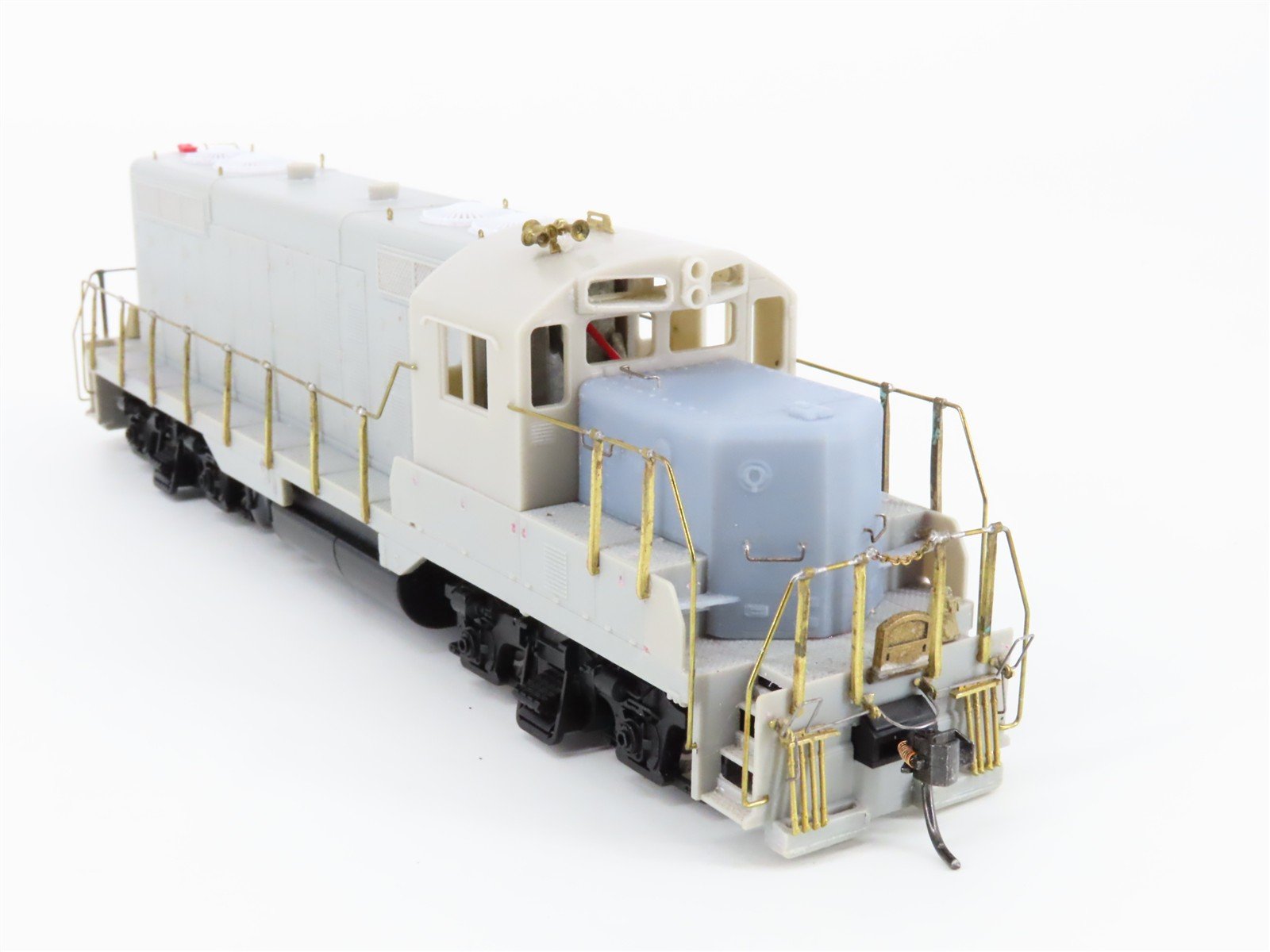 HO Scale Custom Work Proto 2000/Atlas Undecorated EMD GP9 Chop-Nose Diesel