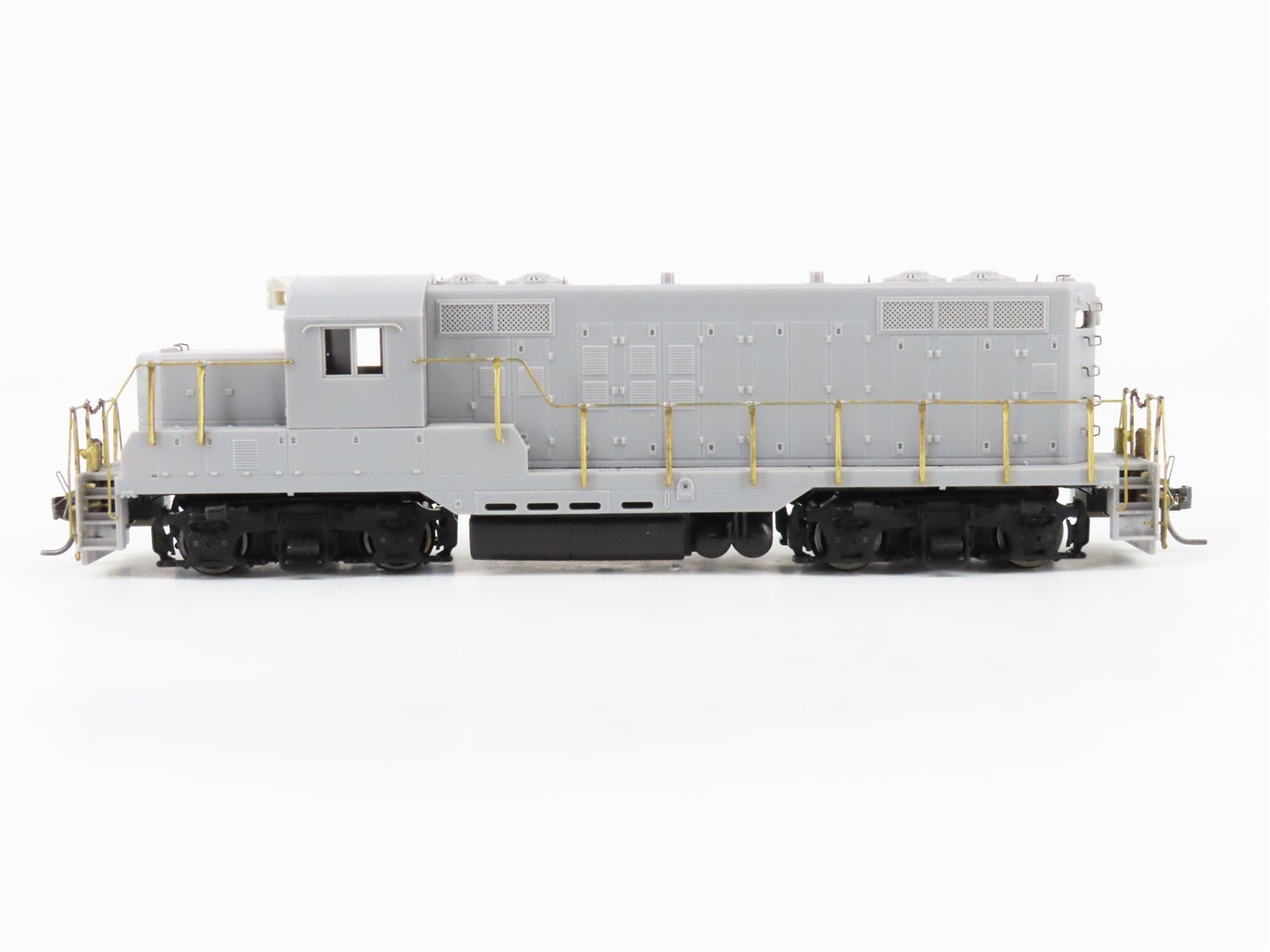 HO Scale Custom Work Proto 2000/Atlas Undecorated EMD GP9 Chop-Nose Diesel