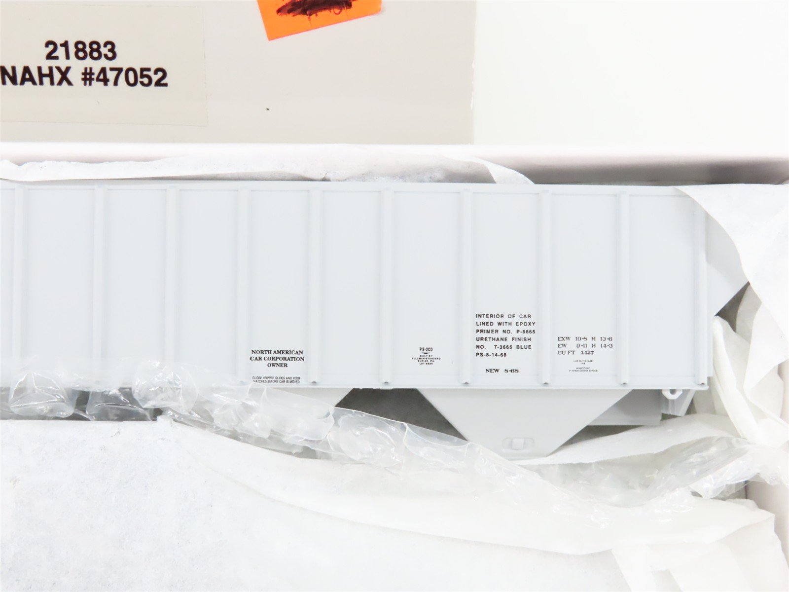 HO Proto 2000 Kit 21883 NAHX North American PS2-CD 3-Bay Covered Hopper #47052