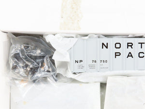 HO Proto 2000 Kit 21859 NP Northern Pacific PS2-CD 3-Bay Covered Hopper #76750