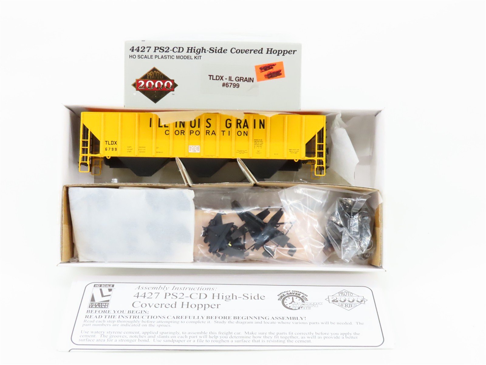 HO Scale Proto 2000 Kit TLDX Illinois Grain PS2-CD 3-Bay Covered Hopper #6799