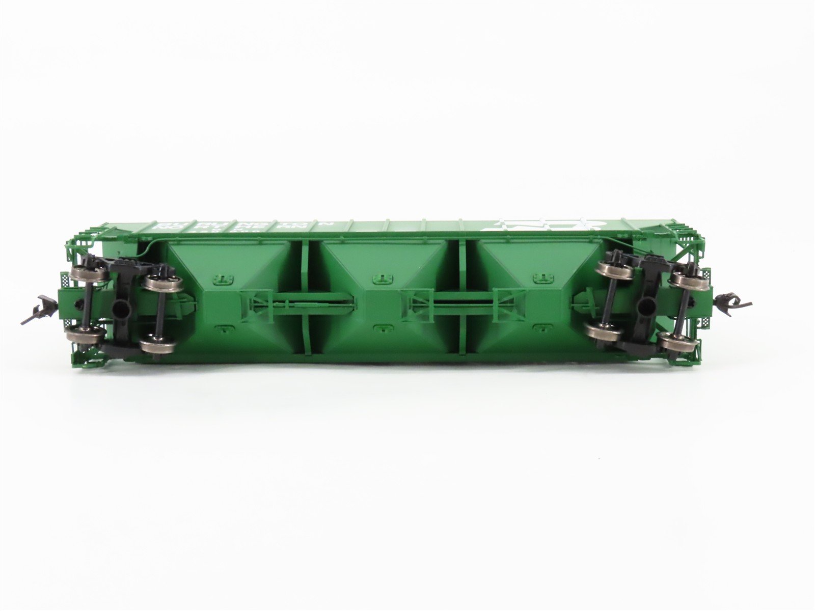 HO Proto 2000 31663 BN Burlington Northern PS2-CD 3-Bay Covered Hopper #450900
