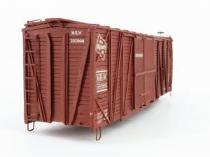 HO Quality Craft MILW Milwaukee Rd 40' Auto Box Car #592008 - Custom - Upgraded