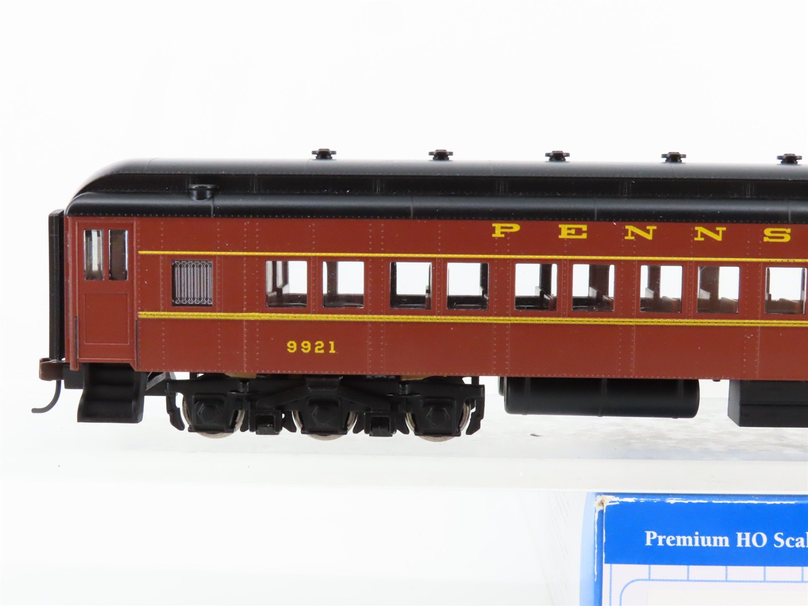 HO Bachmann Silver 13601 PRR Pennsylvania Heavyweight Combine Passenger #9921