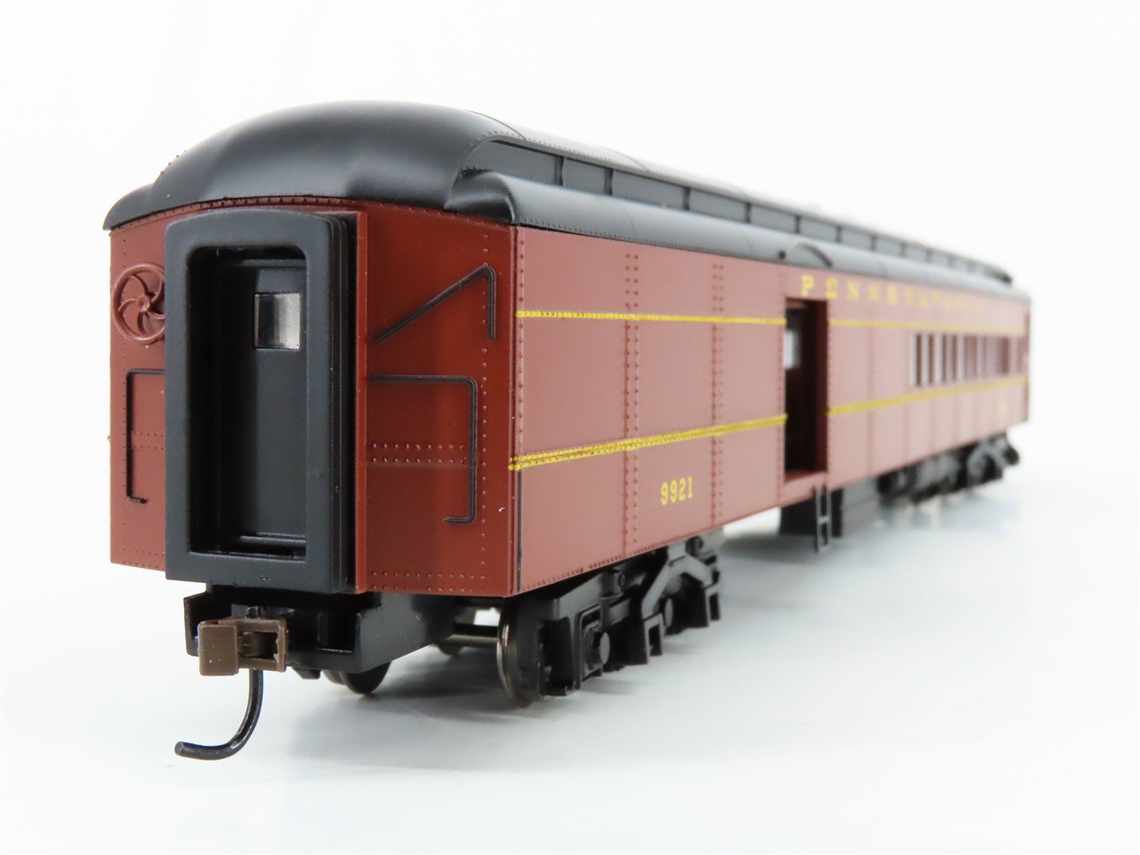 HO Bachmann Silver 13601 PRR Pennsylvania Heavyweight Combine Passenger #9921