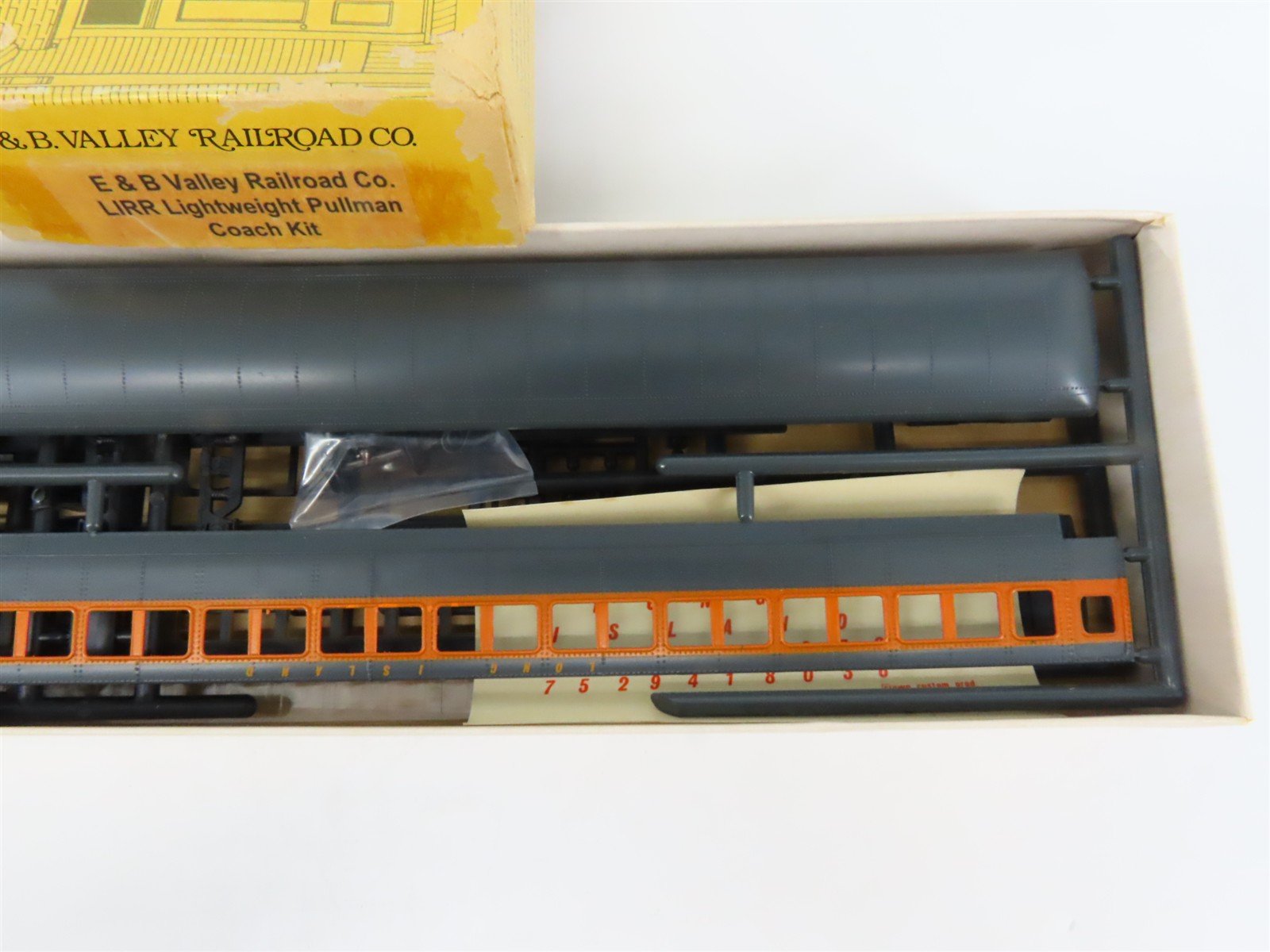 HO Scale E&B Valley Kit LIRR Long Island Lightweight Pullman Coach Passenger Car