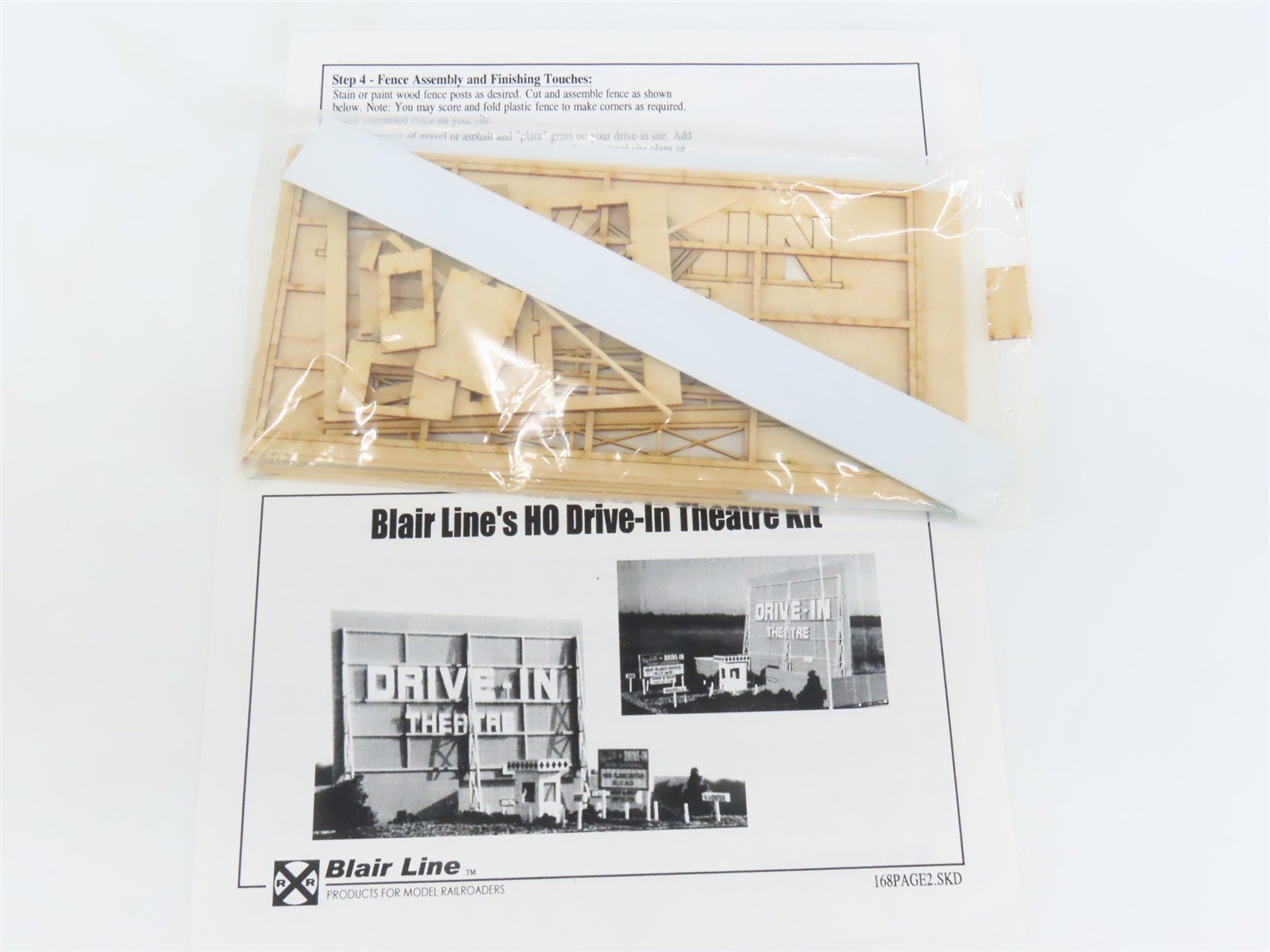 HO 1/87 Scale Blair Line Laser-cut Wood Kit #168 Drive-In Theatre