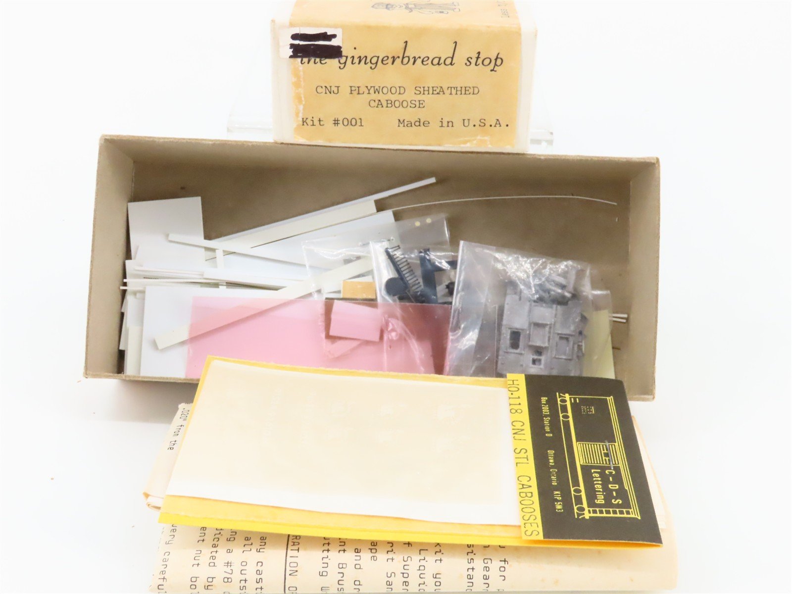 HO Scale Gingerbread Stop Kit #001 CNJ Plywood Sheathed Center Cupola Caboose