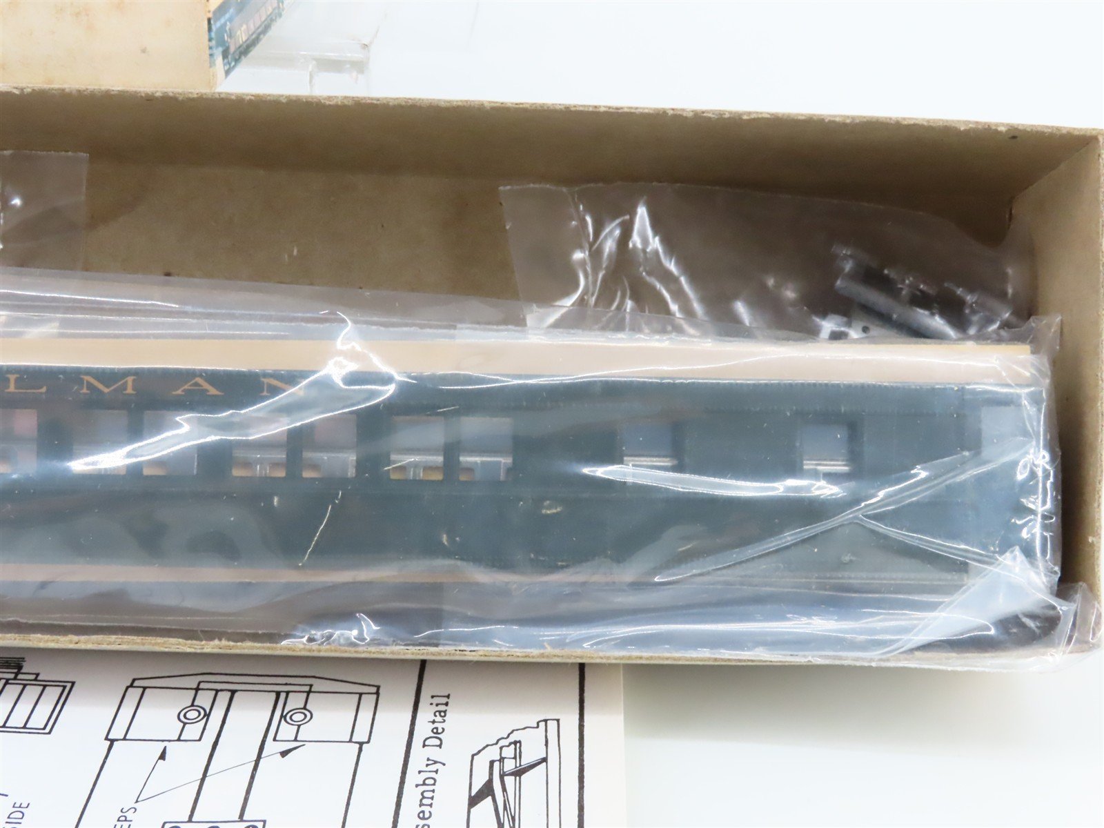 HO Scale Walthers Kit 20th Century Limited 14-Section Pullman Passenger Car