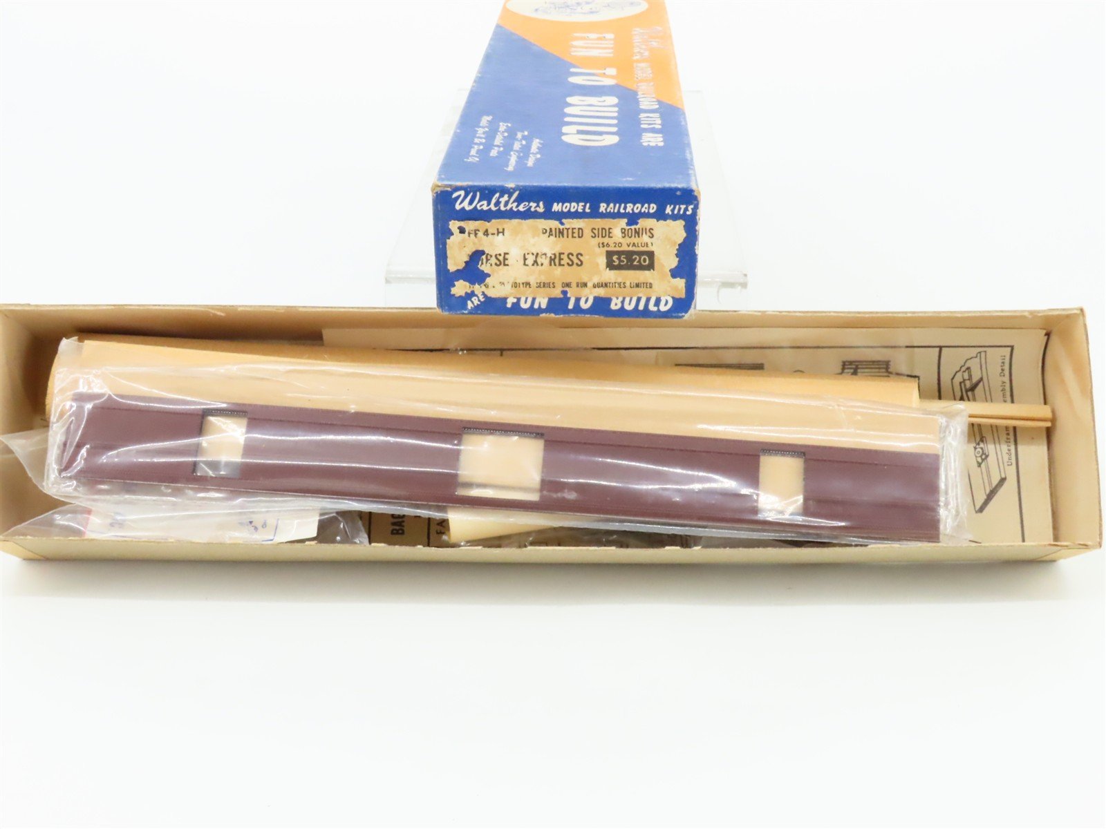 HO Scale Walthers Kit Unlettered PRR Horse/Express Passenger Car