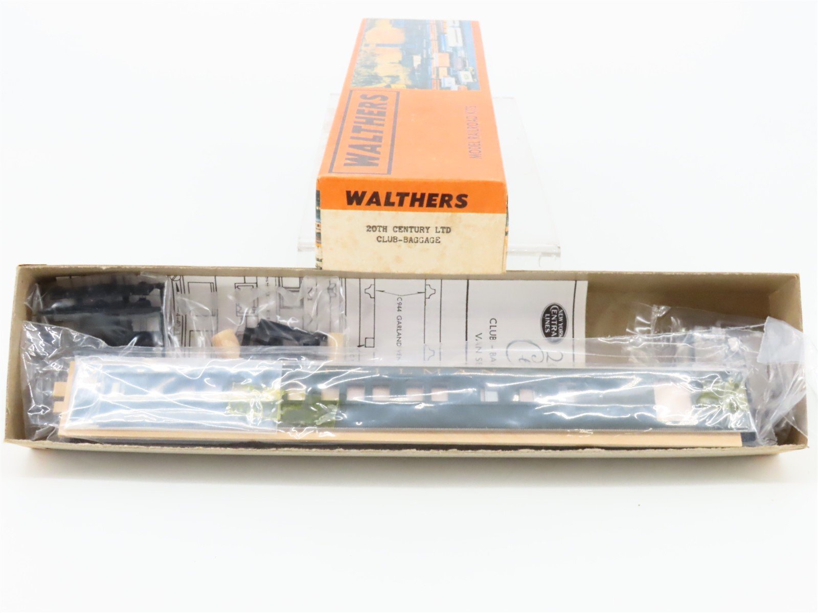 HO Scale Walthers Kit 20th Century Limited Pullman Club-Baggage Passenger Car