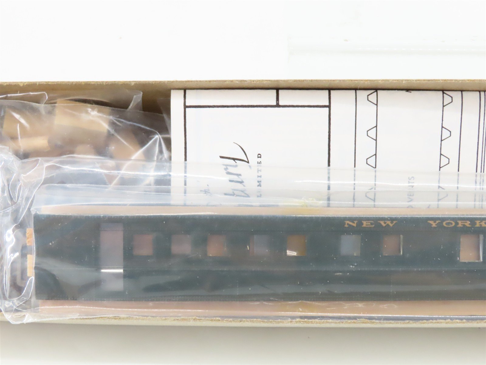 HO Scale Walthers Kit NYC New York Central 20th Century Limited Diner Passenger