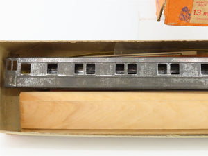 HO Scale Walthers Kit #7606 Undecorated 80' 13-Room Pullman Sleeper Passenger
