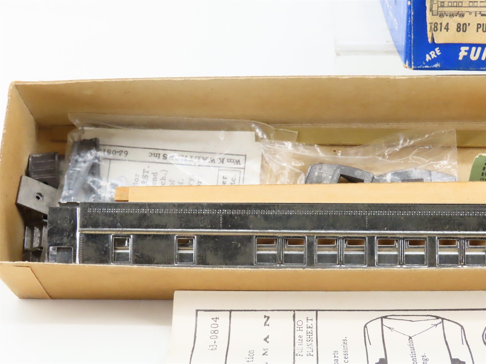 HO Scale Walthers Kit #7814 Undecorated 80' 14-Section Pullman Passenger Car