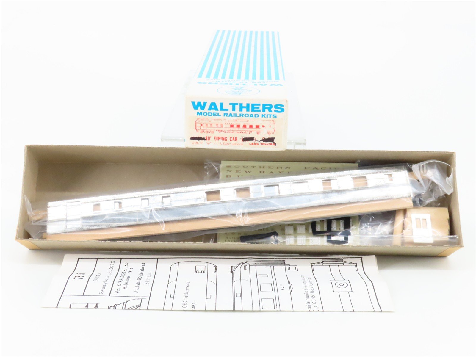 HO Scale Walthers Kit #7815 Undecorated PRR Class D78C Diner Passenger Car