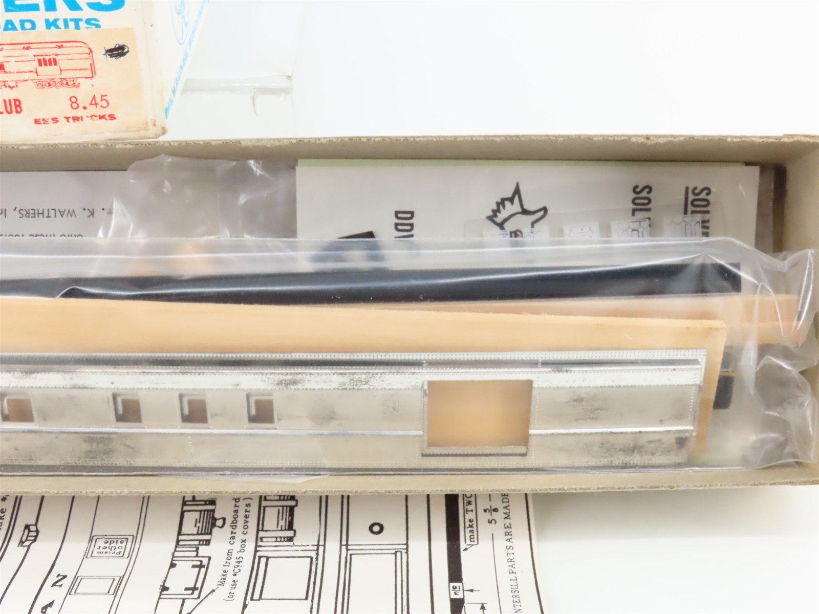 HO Scale Walthers Kit #7813 Undecorated 80' Pullman Baggage-Club Passenger Car