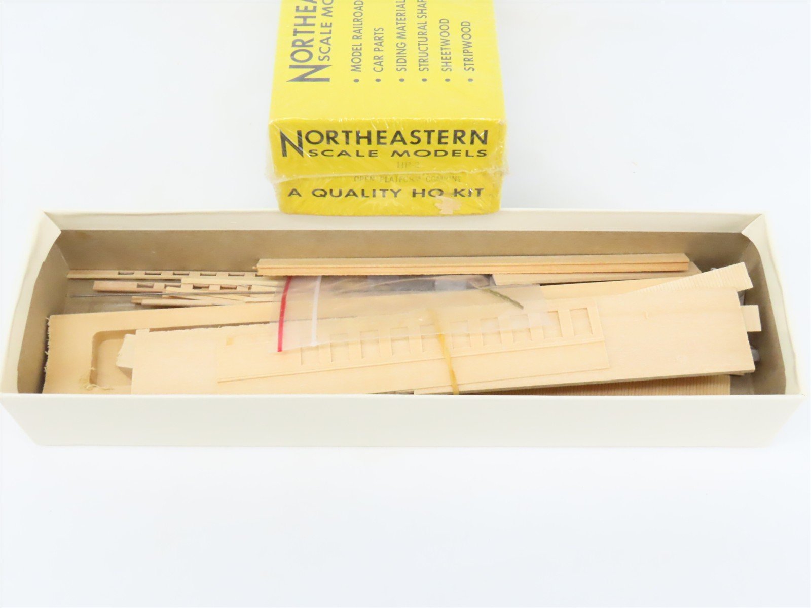 HO Northeastern Scale Models Kit HP-2 Open Platform Combine Passenger Car
