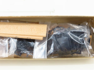 HO Scale Westwood Golden Era Craftsman Kit Undecorated Ma&Pa Passenger 2-Car Set