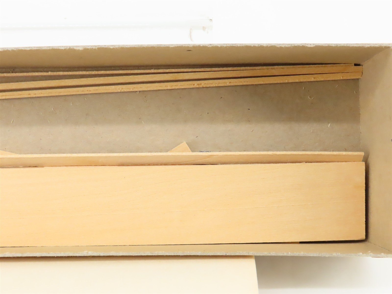 HO Scale Wardie-Jay Craftsman Kit Undecorated 70' Circus Flat Car