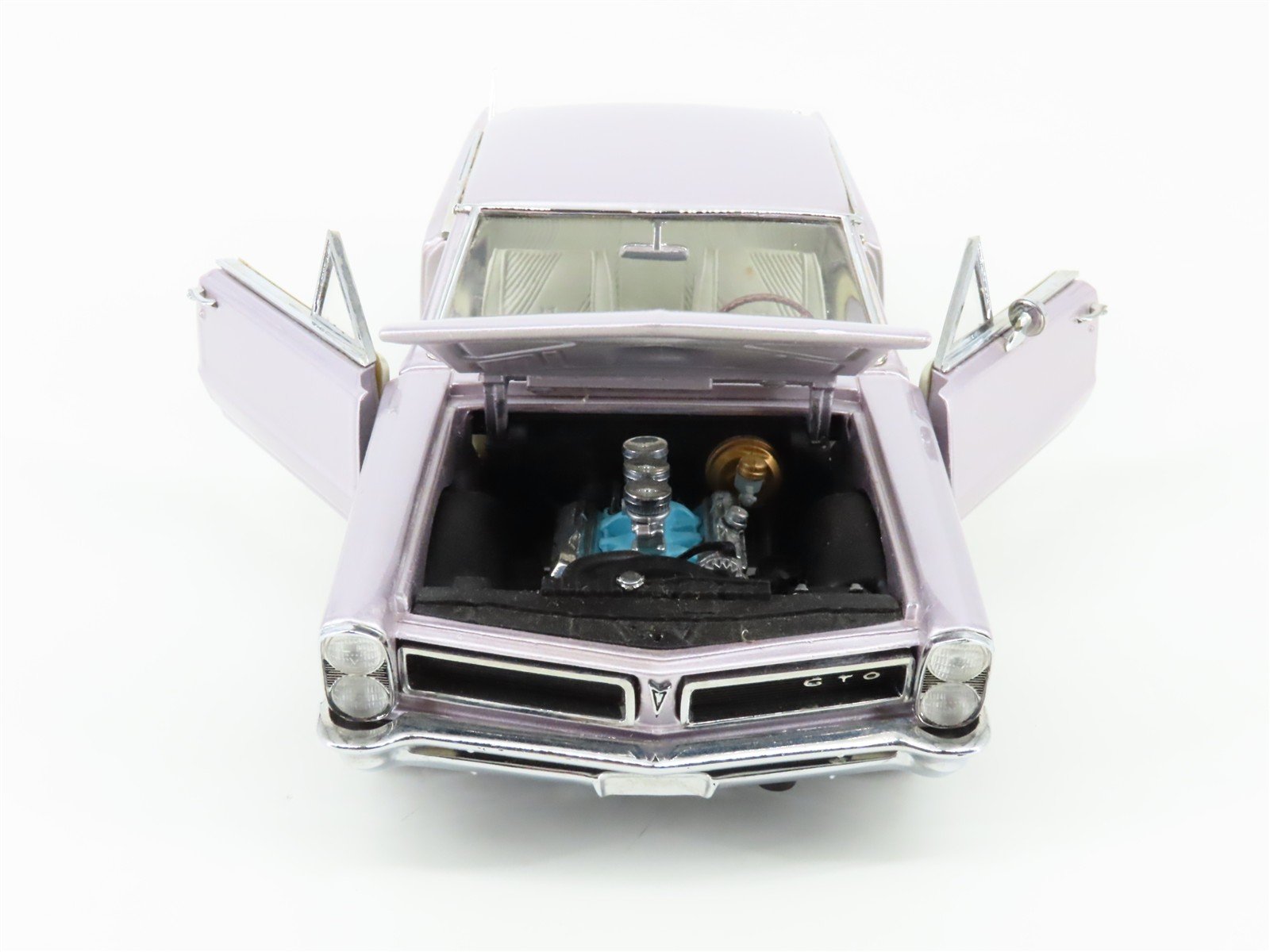 1:24 Scale Danbury Mint Die-Cast 1965 Pontiac GTO
