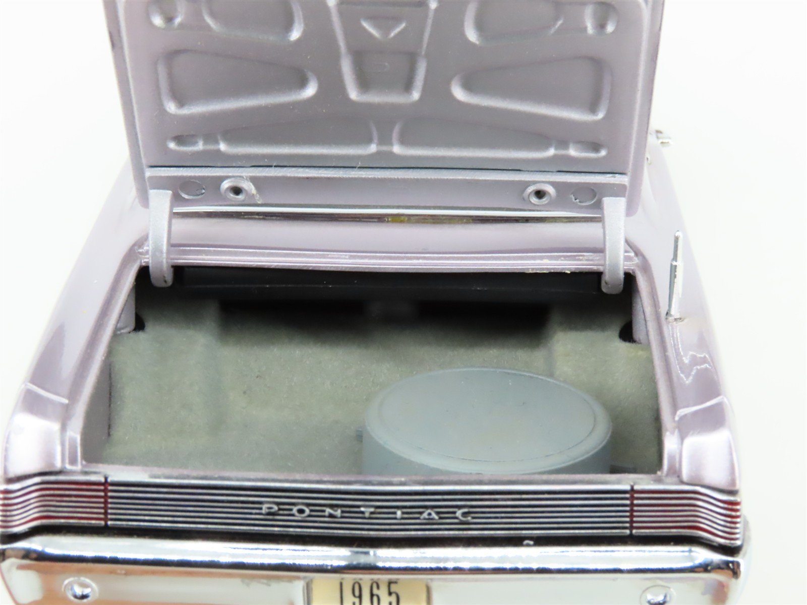 1:24 Scale Danbury Mint Die-Cast 1965 Pontiac GTO