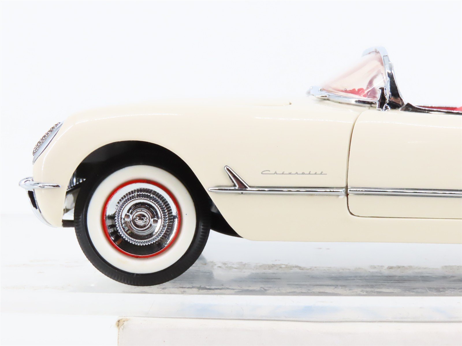 1:24 Scale Franklin Mint Die-Cast 1953 Chevrolet Corvette