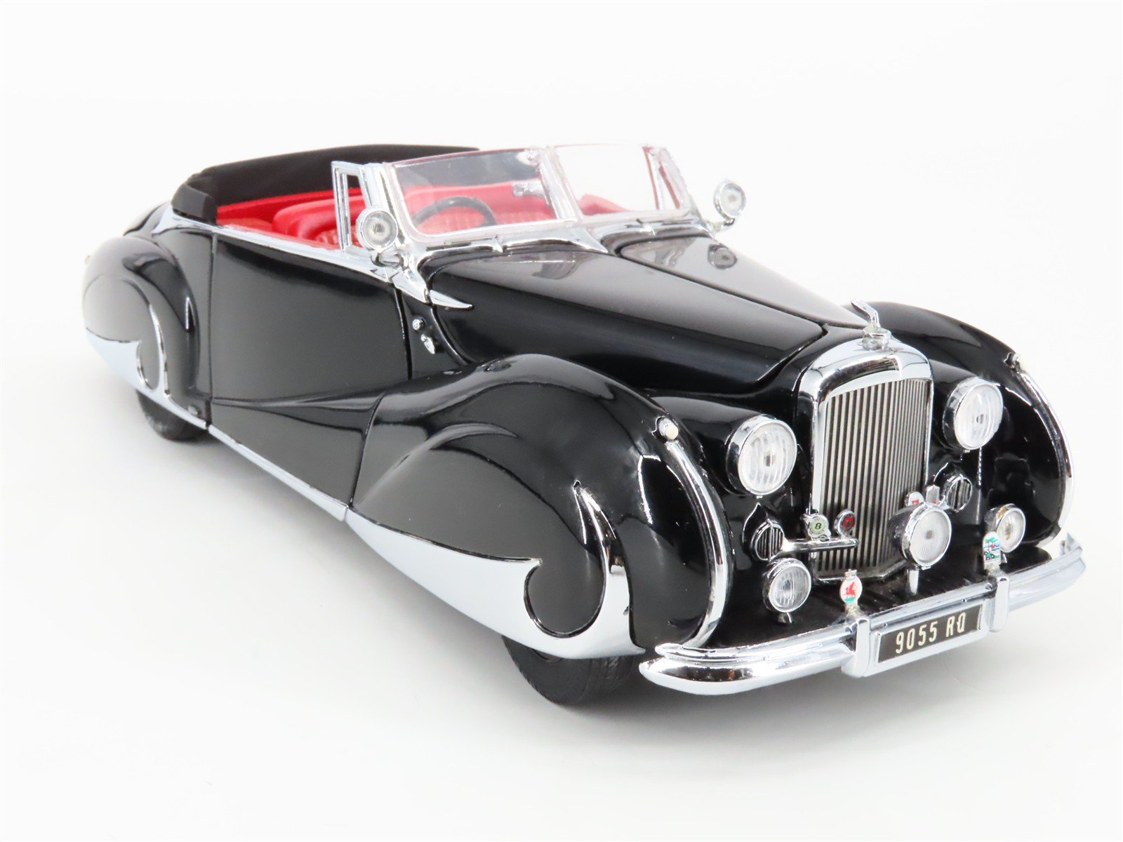 1:24 Scale Franklin Mint Die-Cast 1947 Bentley Mark VI Drophead Coupe