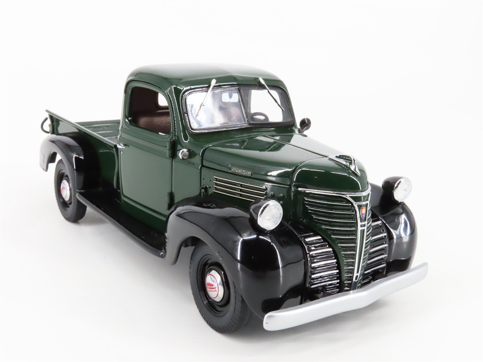 1:24 Scale Danbury Mint Die-Cast 1941 Plymouth Pickup Truck